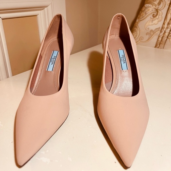 Prada Shoes Prada Fabric Pointy-Toe Pump size 36 1/2 IT - Picture 10 of 16